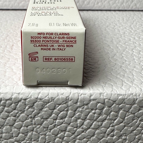 🆕 CLARINS PARIS Lip Oil Balm in Shade: 02 Pitaya NIB - Picture 9 of 9